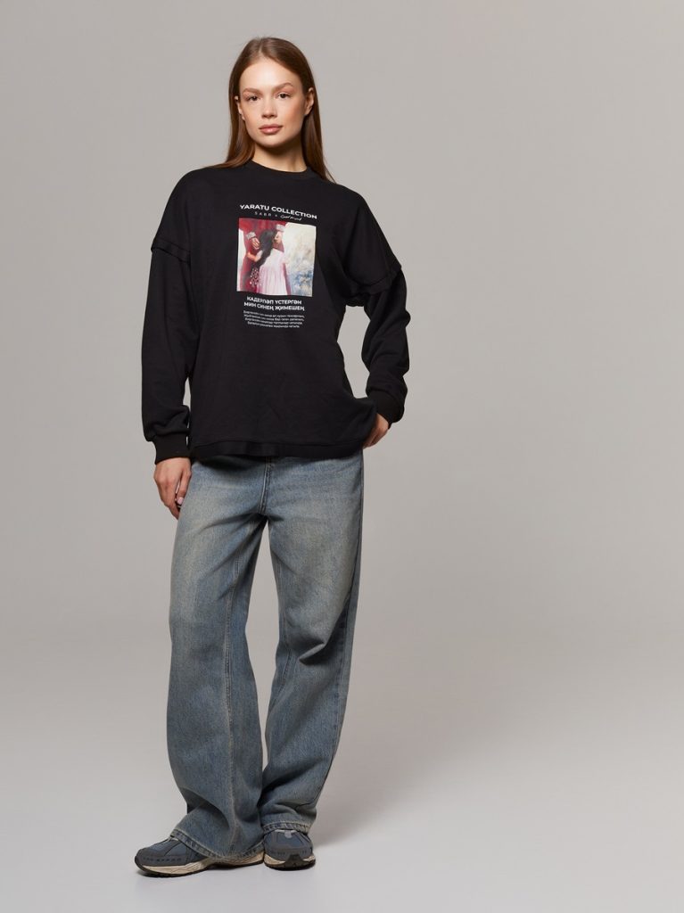 YARATU Свитшот "Эни", черный