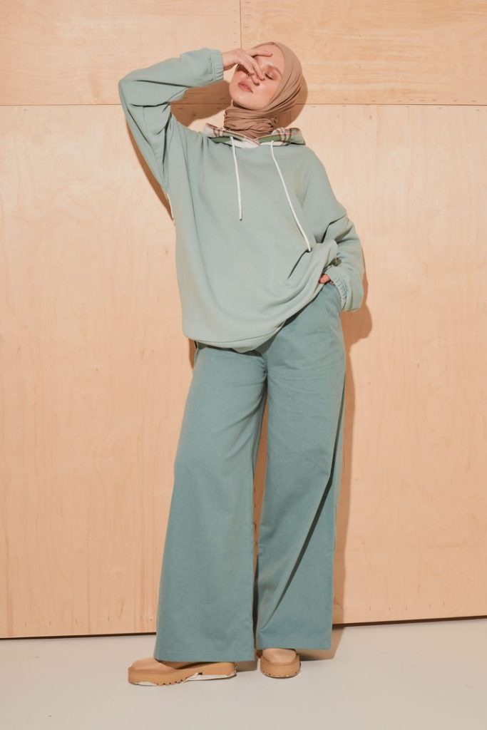 Джинсы с защипами «Bom», снежная мята