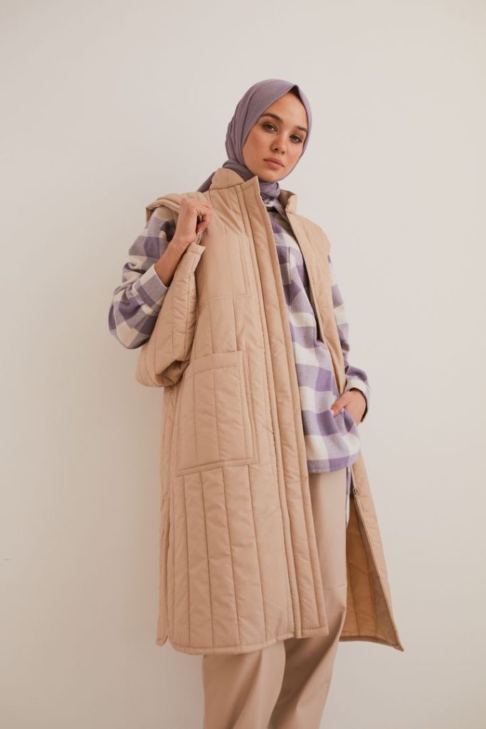 Жилет удлиненный стеганый «Vesna», бежевый